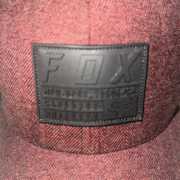 NWOT!!! MAROON & BLACK FOX TWEED FLEX FIT TRUCKER HAT  |  S/M - Picture 4 of 4